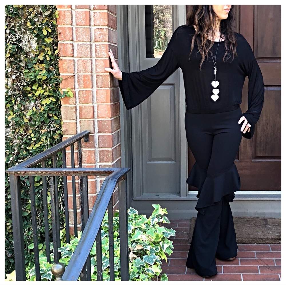 ♦️LAST ONE SALE♦️Black flair leg ruffle trim pants - Picture 7 of 8